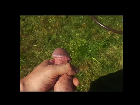 ❤️ Hot hottie mendapat dia merah jambu pussy fucked dan air mani dengan muncrat di taman musim panas ☑ Video persetan  pada ms.bitcoinex.top ☑