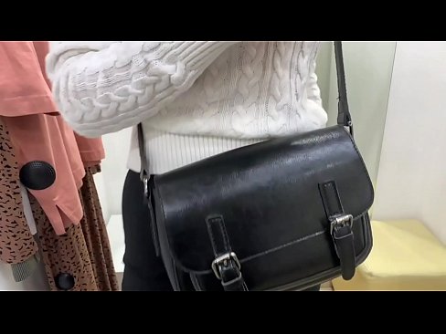 ❤️ Melancap awam perempuan jalang FeralBerry dengan dildo di dalam bilik pemasangan ☑ Video persetan  pada ms.bitcoinex.top ☑